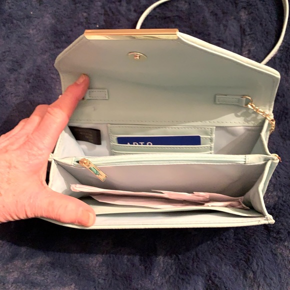 Apt. 9 NWT Safe Keeper RFID-Blocking Crossbody Wallet Handbag - Picture 8 of 10